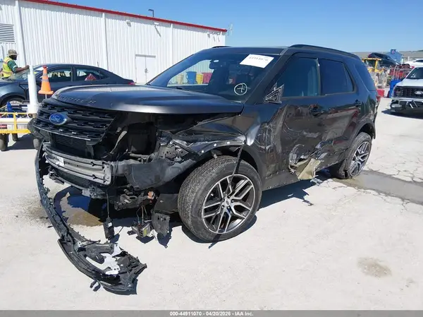 1FM5K8GT0GGB62254 2016 FORD EXPLORER - Image 2