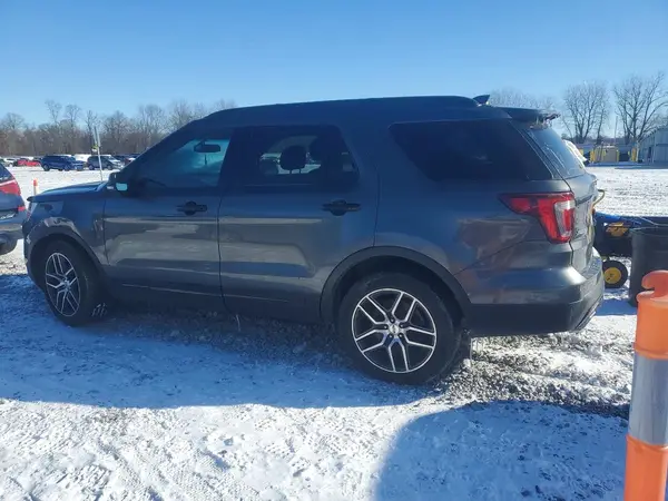 1FM5K8GT0GGB70905 2016 FORD EXPLORER - Image 2