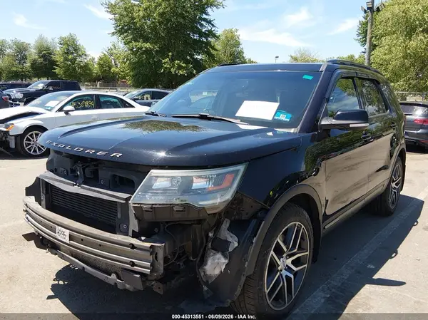 1FM5K8GT0GGB82987 2016 FORD EXPLORER - Image 2