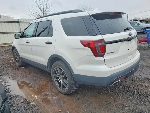 1FM5K8GT0GGC29208 2016 FORD EXPLORER - Image 2