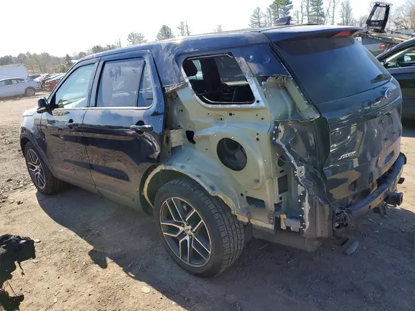 1FM5K8GT0GGC31153 2016 FORD EXPLORER - Image 2