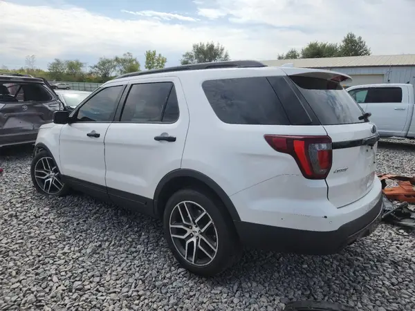 1FM5K8GT0GGC64931 2016 FORD EXPLORER - Image 2