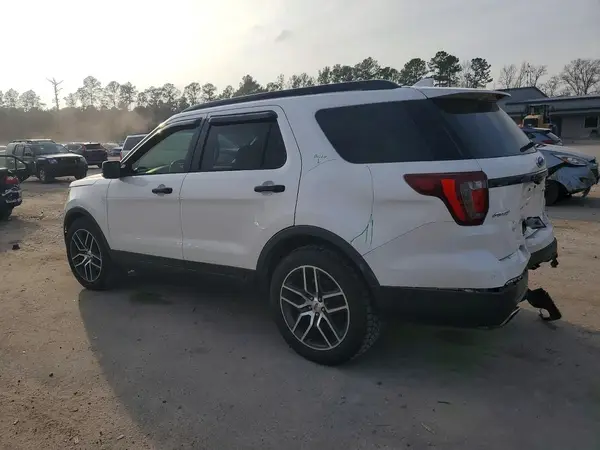 1FM5K8GT0GGC83267 2016 FORD EXPLORER - Image 2