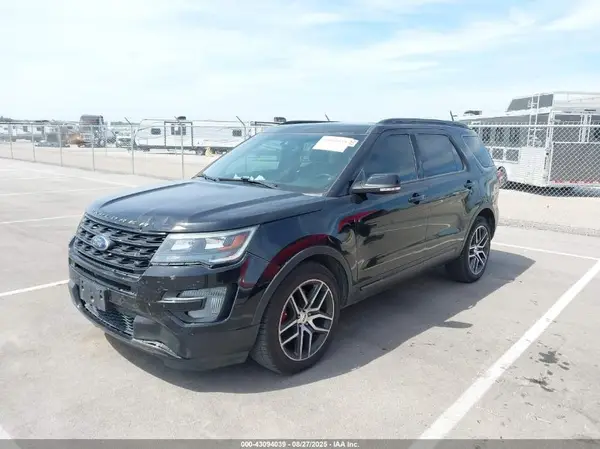 1FM5K8GT0HGA56839 2017 FORD EXPLORER - Image 2