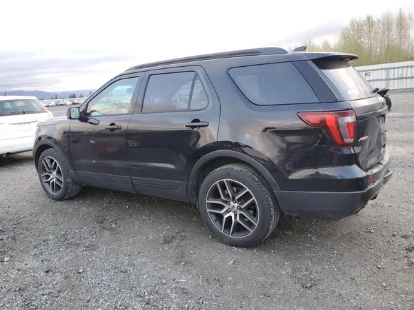 1FM5K8GT0HGB46797 2017 FORD EXPLORER - Image 2