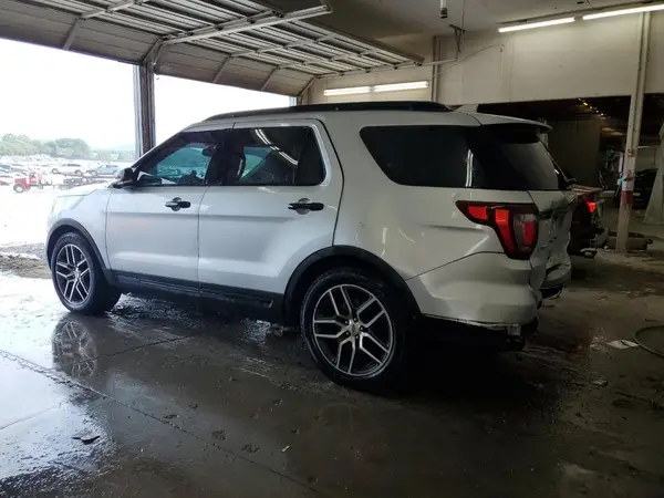 1FM5K8GT0HGC08490 2017 FORD EXPLORER - Image 2