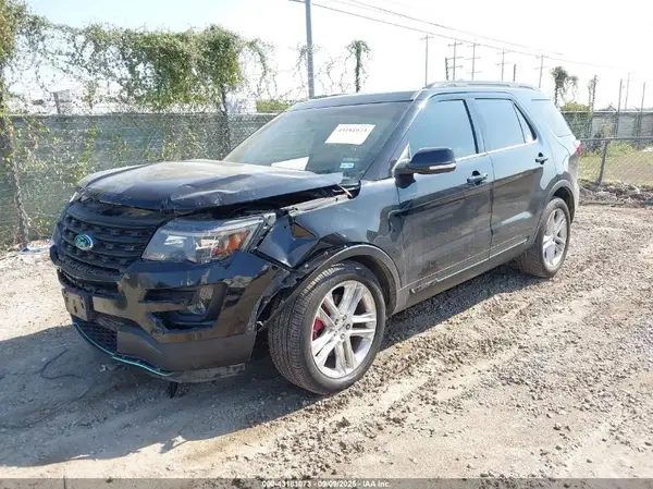 1FM5K8GT0HGC09557 2017 FORD EXPLORER - Image 2