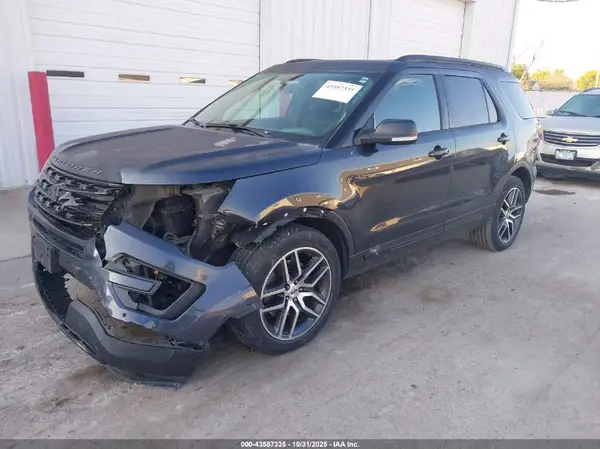 1FM5K8GT0HGC75722 2017 FORD EXPLORER - Image 2