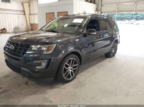 1FM5K8GT0HGD09660 2017 FORD EXPLORER - Image 2