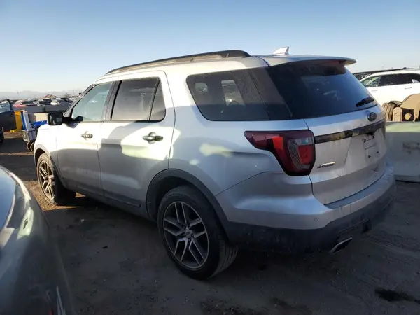 1FM5K8GT0HGD23235 2017 FORD EXPLORER - Image 2