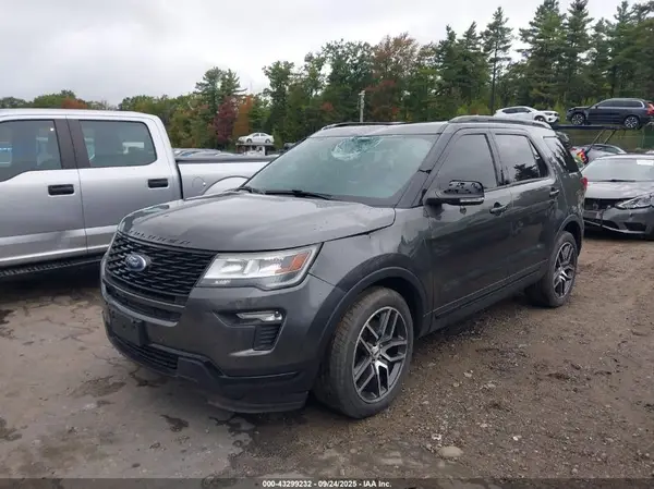 1FM5K8GT0JGA33311 2018 FORD EXPLORER - Image 2