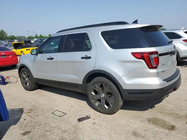 1FM5K8GT0JGA33518 2018 FORD EXPLORER - Image 2