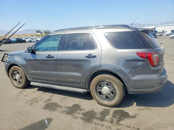 1FM5K8GT0JGA43031 2018 FORD EXPLORER - Image 2