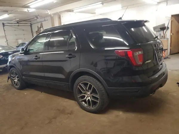 1FM5K8GT0JGB02272 2018 FORD EXPLORER - Image 2