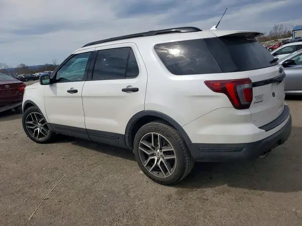 1FM5K8GT0JGB02658 2018 FORD EXPLORER - Image 2