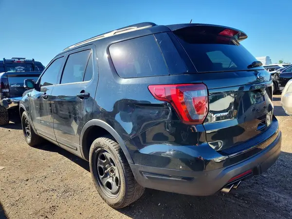 1FM5K8GT0JGC04977 2018 FORD EXPLORER - Image 2