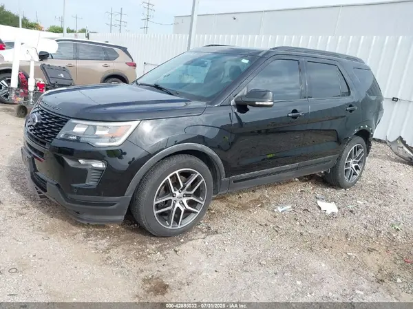 1FM5K8GT0JGC38563 2018 FORD EXPLORER - Image 2