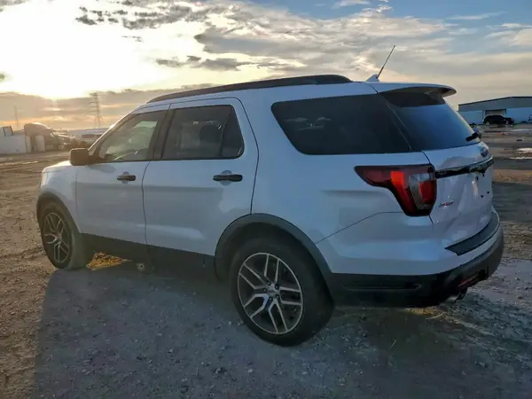 1FM5K8GT0JGC84572 2018 FORD EXPLORER - Image 2