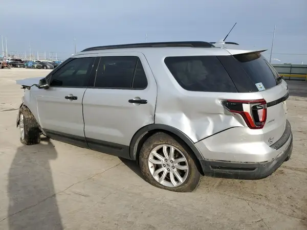 1FM5K8GT0KGA37330 2019 FORD EXPLORER - Image 2