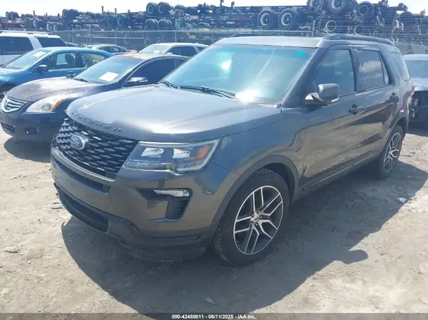 1FM5K8GT0KGB42336 2019 FORD EXPLORER - Image 2