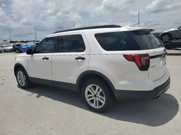 1FM5K8GT1GGB15850 2016 FORD EXPLORER - Image 2