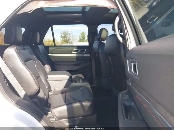 1FM5K8GT1GGB16769 2016 FORD EXPLORER - Image 8