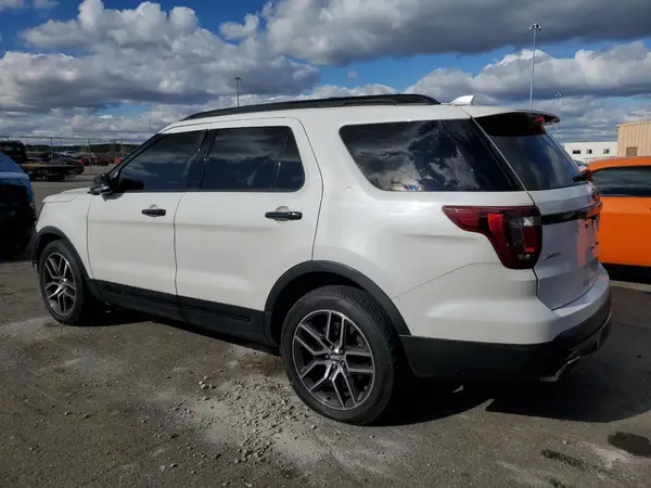 1FM5K8GT1GGB60223 2016 FORD EXPLORER - Image 2
