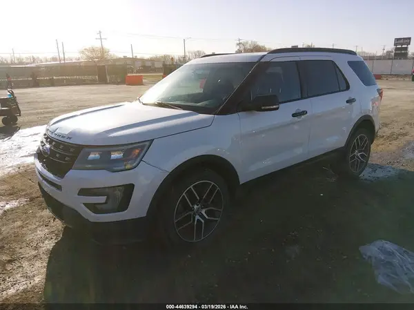 1FM5K8GT1GGB61291 2016 FORD EXPLORER - Image 2