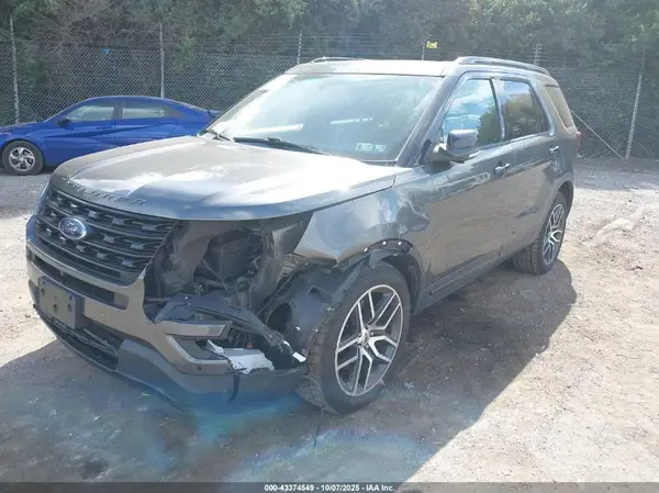 1FM5K8GT1GGB68631 2016 FORD EXPLORER - Image 2
