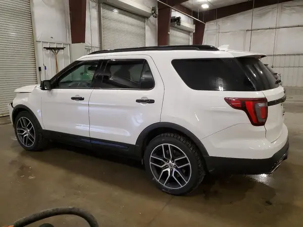1FM5K8GT1GGC19576 2016 FORD EXPLORER - Image 2