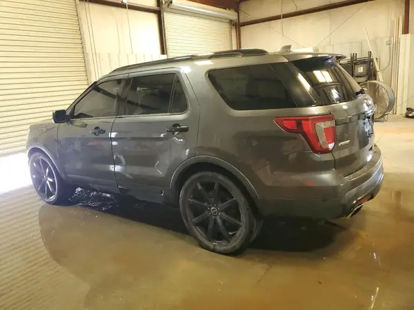 1FM5K8GT1GGC40251 2016 FORD EXPLORER - Image 2