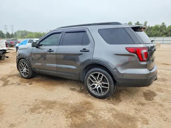 1FM5K8GT1GGC55705 2016 FORD EXPLORER - Image 2