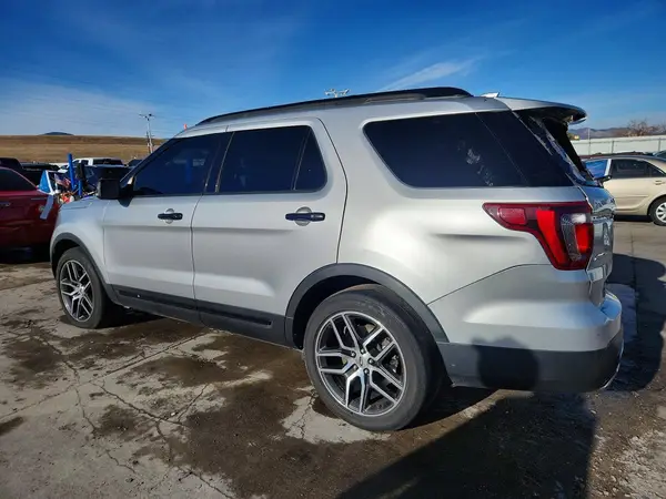 1FM5K8GT1GGC64582 2016 FORD EXPLORER - Image 2