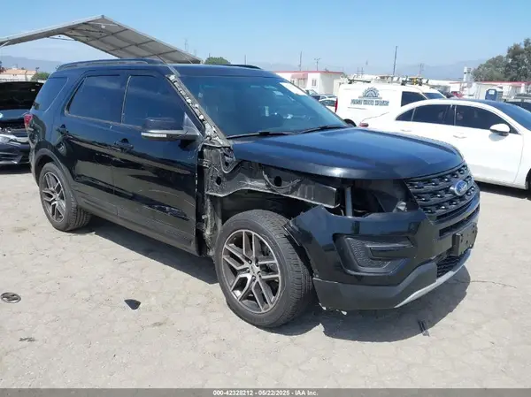 1FM5K8GT1GGD03185 2016 FORD EXPLORER - Image 1