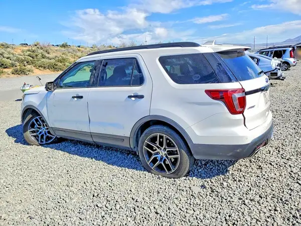 1FM5K8GT1GGD29687 2016 FORD EXPLORER - Image 2
