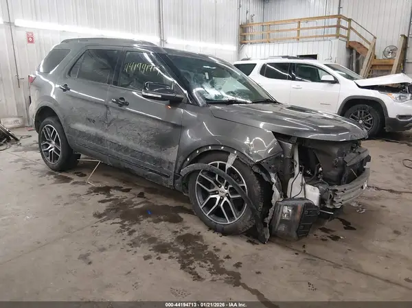 1FM5K8GT1HGA11747 2017 FORD EXPLORER - Image 1