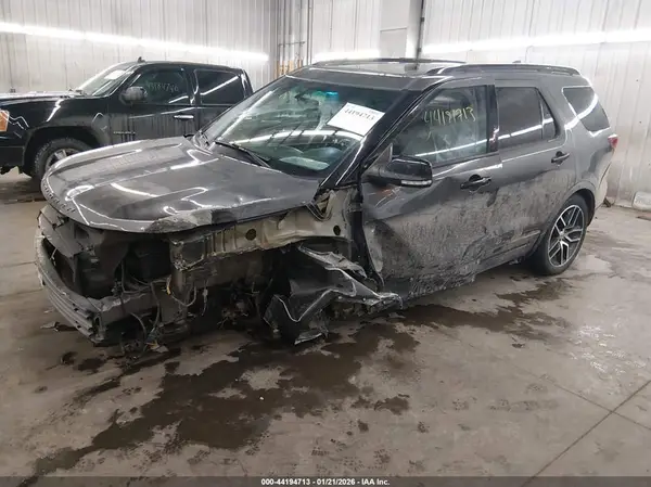 1FM5K8GT1HGA11747 2017 FORD EXPLORER - Image 2