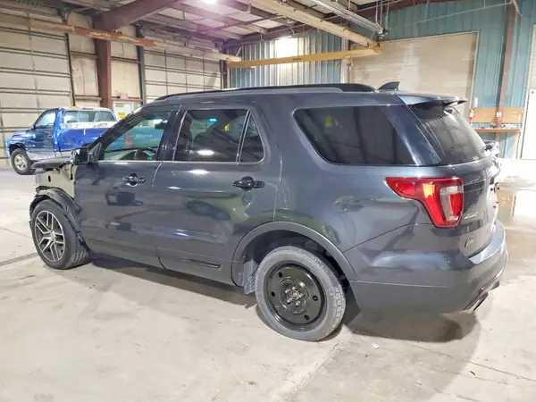 1FM5K8GT1HGA22747 2017 FORD EXPLORER - Image 2