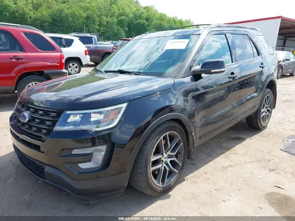 1FM5K8GT1HGA24949 2017 FORD EXPLORER - Image 2