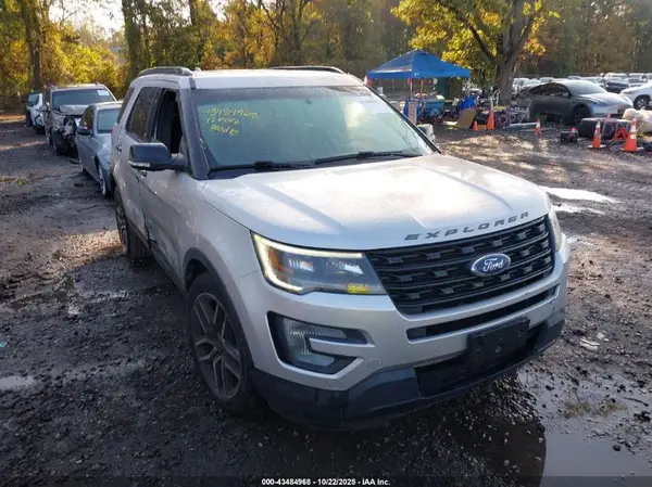 1FM5K8GT1HGA40147 2017 FORD EXPLORER - Image 1