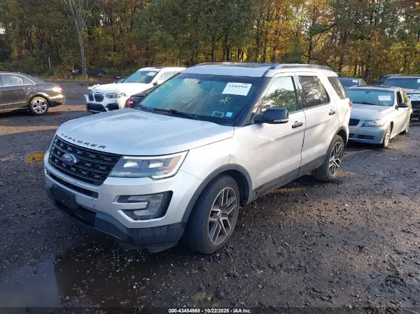1FM5K8GT1HGA40147 2017 FORD EXPLORER - Image 2