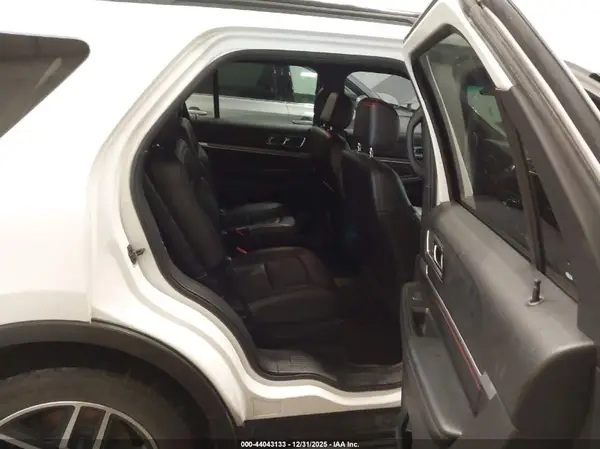 1FM5K8GT1HGA69230 2017 FORD EXPLORER - Image 8
