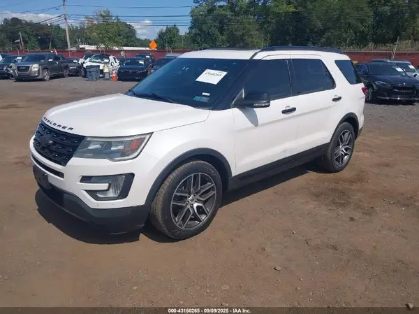 1FM5K8GT1HGA97755 2017 FORD EXPLORER - Image 2