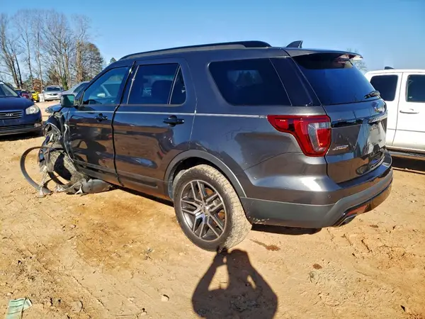 1FM5K8GT1HGB18734 2017 FORD EXPLORER - Image 2