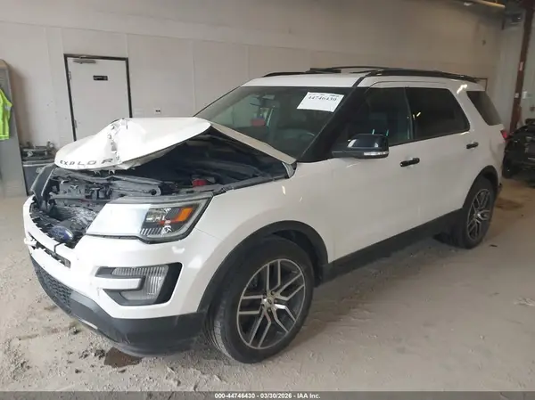 1FM5K8GT1HGB38949 2017 FORD EXPLORER - Image 2