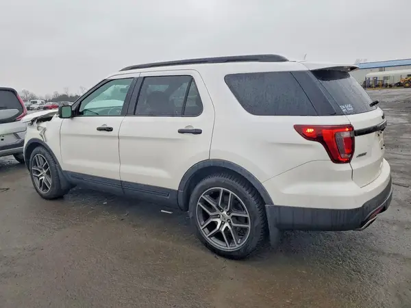 1FM5K8GT1HGB85768 2017 FORD EXPLORER - Image 2