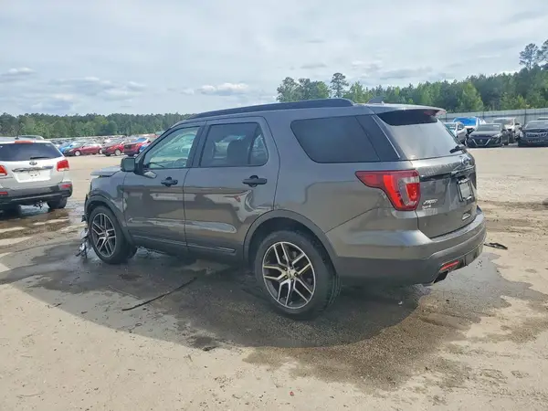 1FM5K8GT1HGC08529 2017 FORD EXPLORER - Image 2