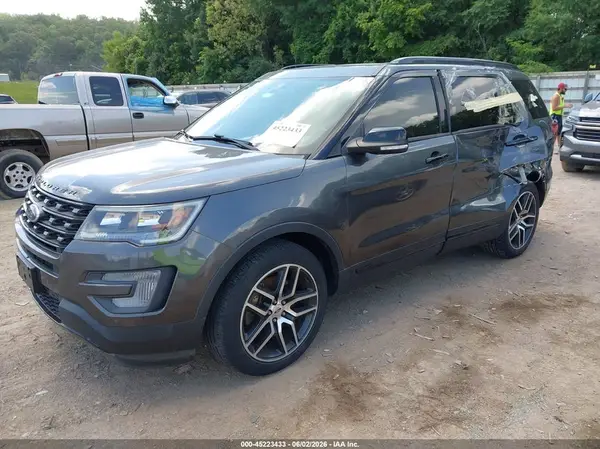 1FM5K8GT1HGD37094 2017 FORD EXPLORER - Image 2