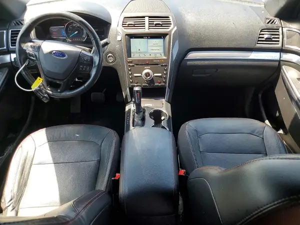 1FM5K8GT1HGE12781 2017 FORD EXPLORER - Image 8