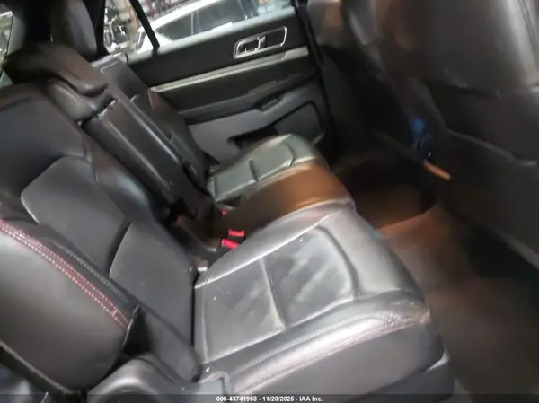 1FM5K8GT1HGE16197 2017 FORD EXPLORER - Image 8